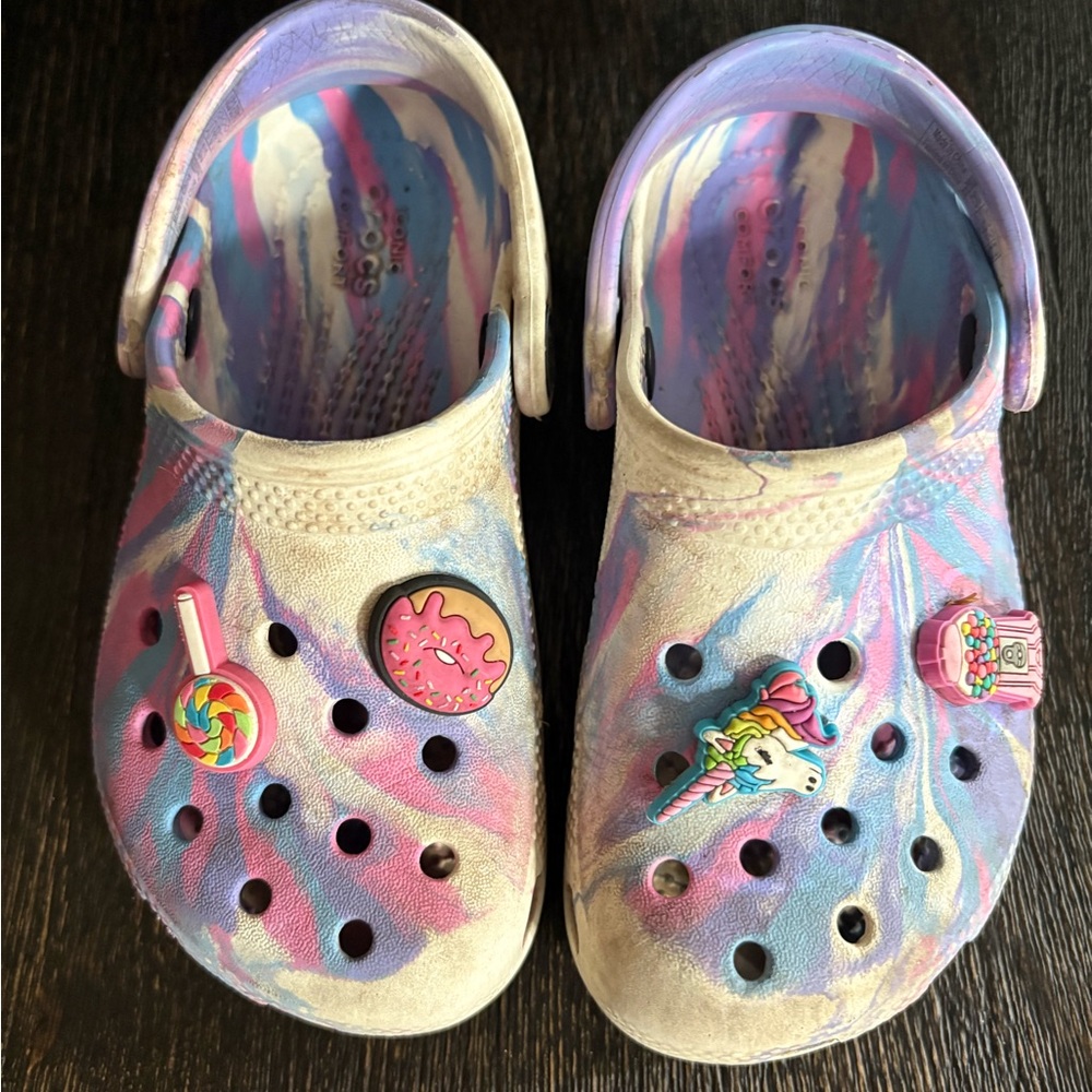 CROCS Purple and Pink Slippers with Ventilation Holes and Heel Strap